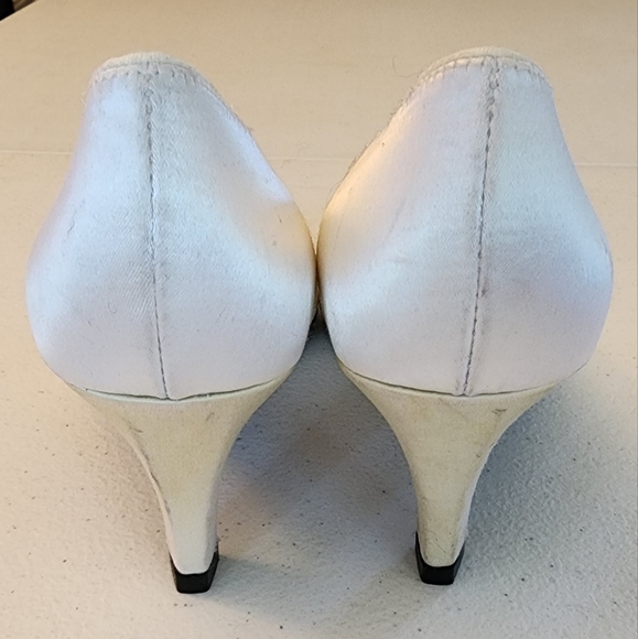 Small heel pointed shoes - Picture 4 of 4